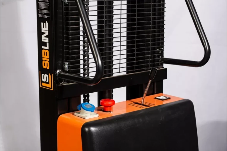 Штабелер с электроподъемом 1 т - 2 м Вилы: 1100 , Гелевая АКБ, SPN1020 SIBLINE купить в Белгороде Штабелер с электроподъемом 1 т - 2 м Вилы: 1100 , Гелевая АКБ, SPN1020 SIBLINE купить в Белгороде