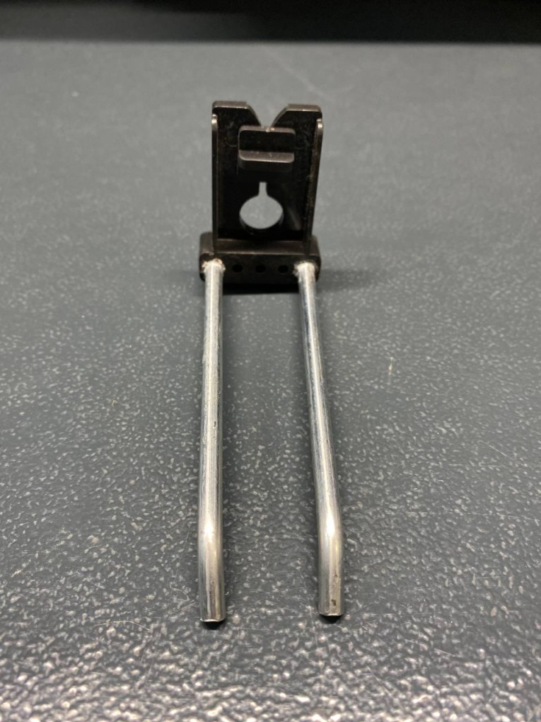 Крючок двойной 100 мм купить в Белгороде