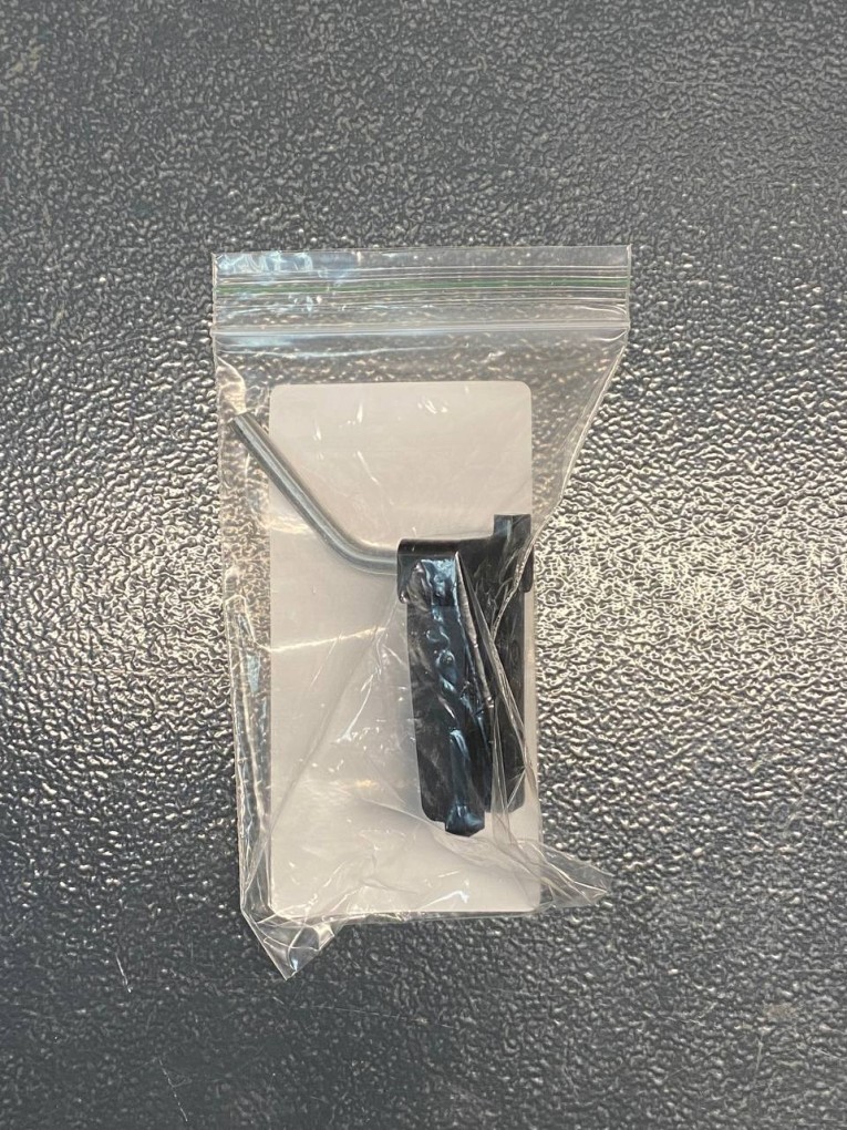 Крючок наклонный 50 мм купить в Белгороде