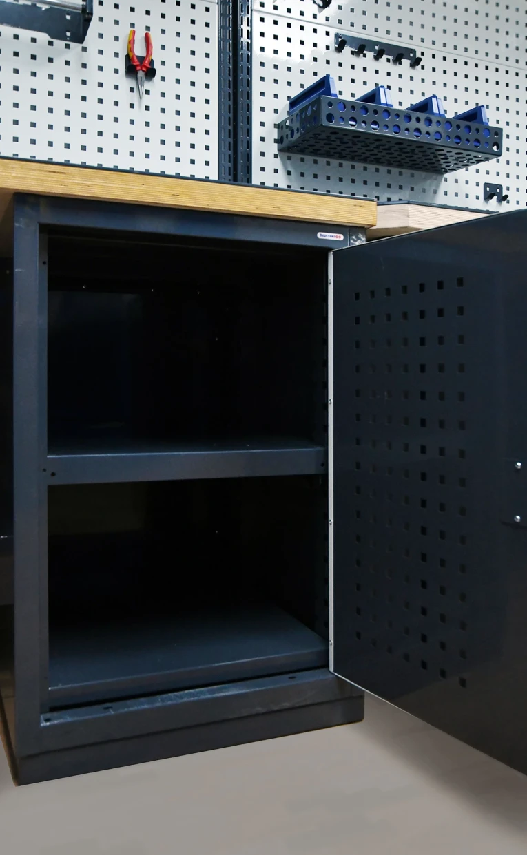 Верстак FBK 1552.111.2-2 купить в Белгороде Верстак FBK 1552.111.2-2 купить в Белгороде