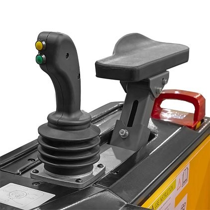 Штабелер самоходный с кабиной CDD15C (1500 кг; 6,5 м; 24В / 400Ач, PV, EPS) SMARTLIFT (SMART) купить в Белгороде